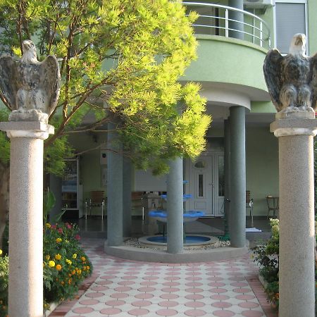 Guest House Vila Mimoza Улцинь Екстер'єр фото