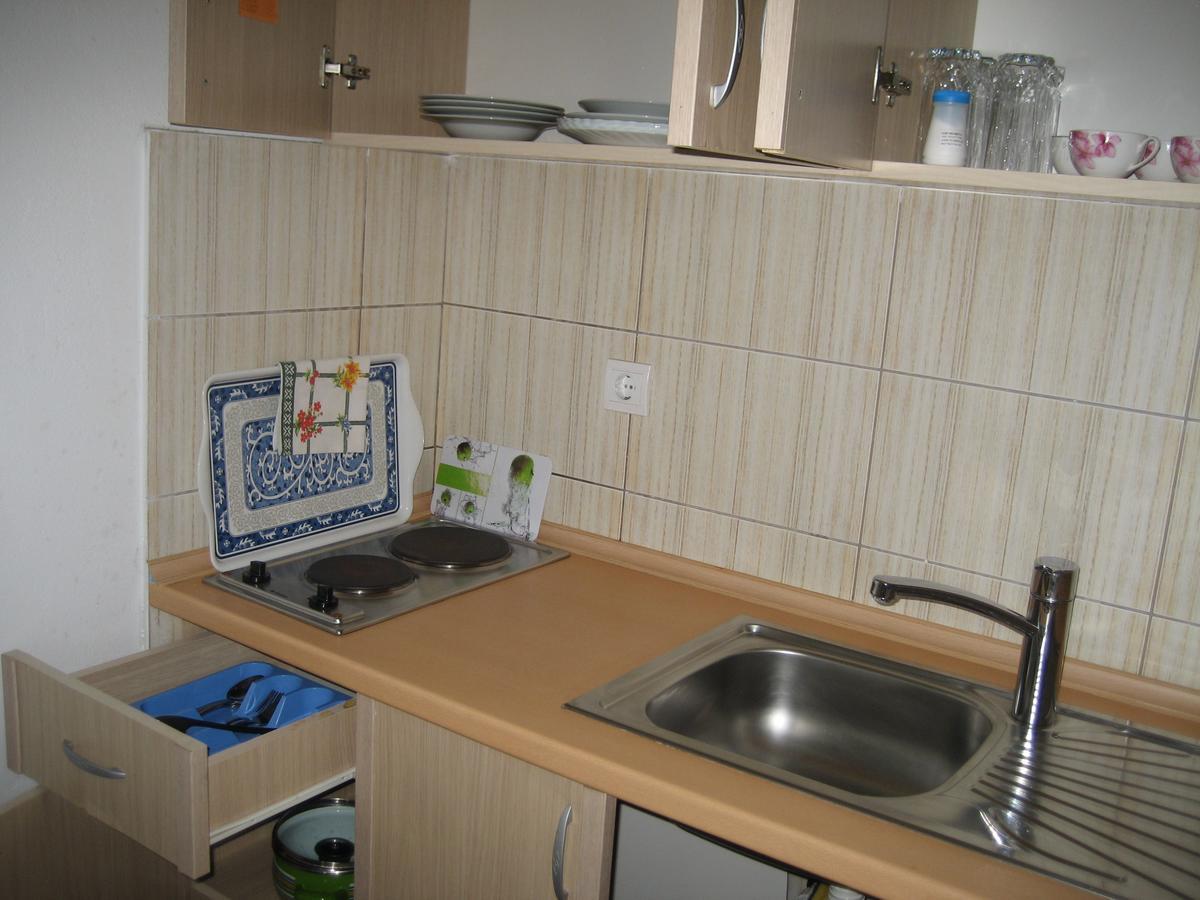 Guest House Vila Mimoza Улцинь Екстер'єр фото
