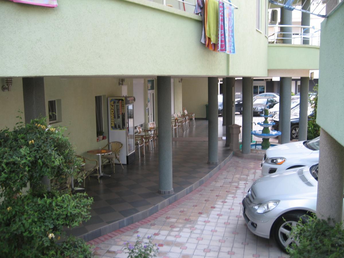 Guest House Vila Mimoza Улцинь Екстер'єр фото