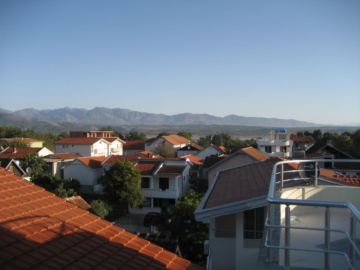 Guest House Vila Mimoza Улцинь Екстер'єр фото